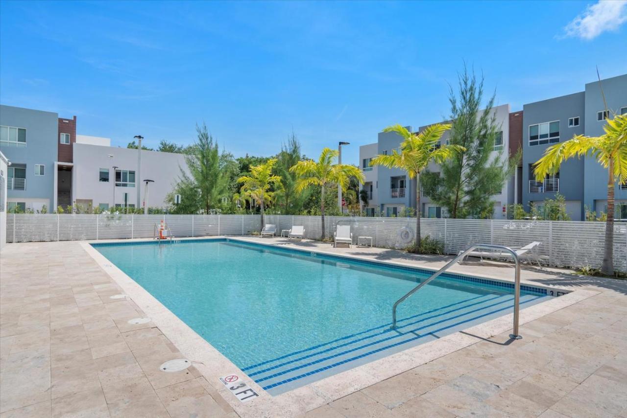 Lofts Of Aventura Lägenhet Miami Exteriör bild